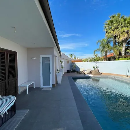 וילה Sabri סן לאונה